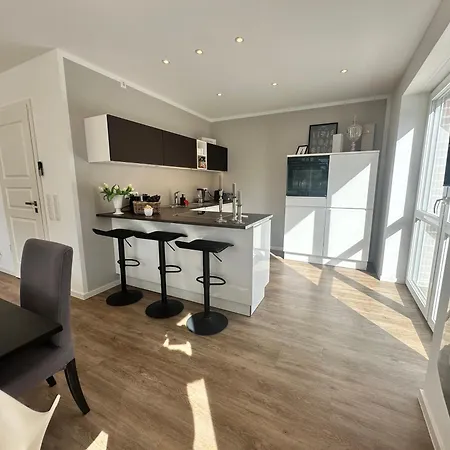 Vakantiehuis Wohntraeume Grosse Dhh Aus 2024 - 160 M2- Bis 7 Personen - 2 Baeder - Sehr Ruhig - Nahe Zentrum *