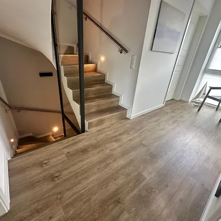 Wohntraeume Grosse Dhh Aus 2024 - 160 M2- Bis 7 Personen - 2 Baeder - Sehr Ruhig - Nahe Zentrum Vakantiehuis *